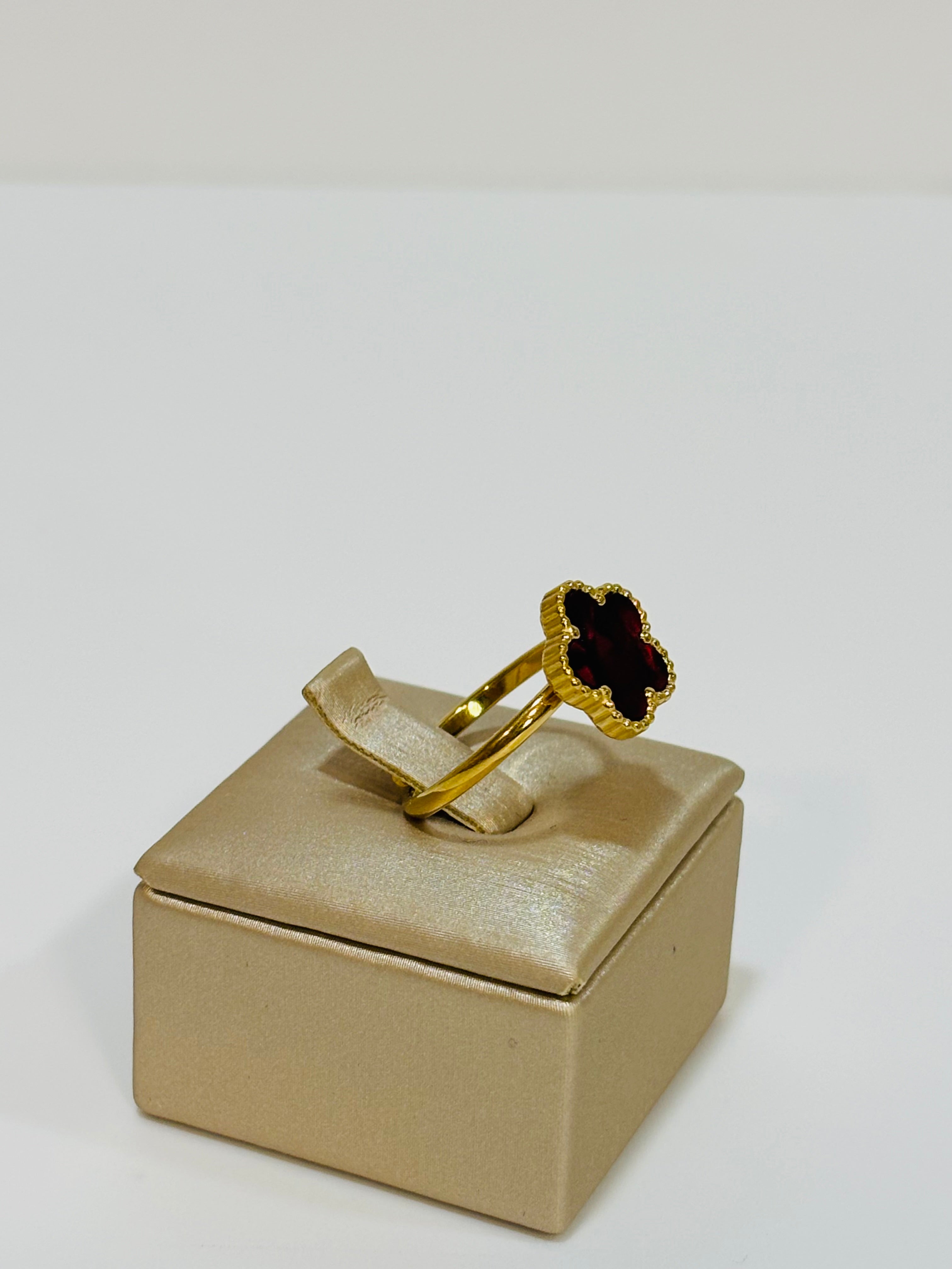 Anello quadrifoglio