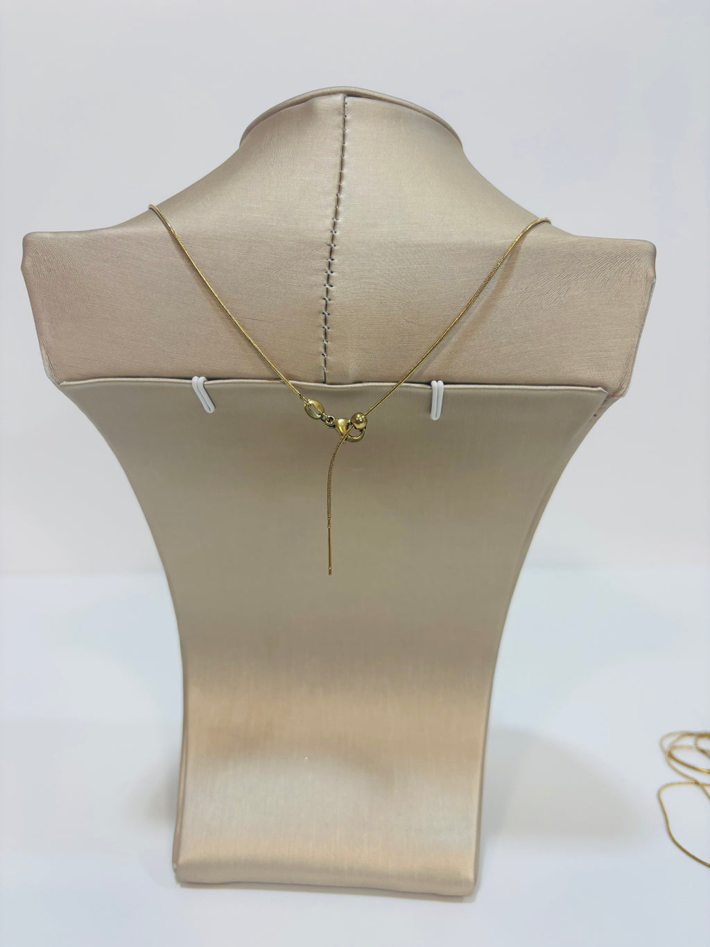 Collana lettera