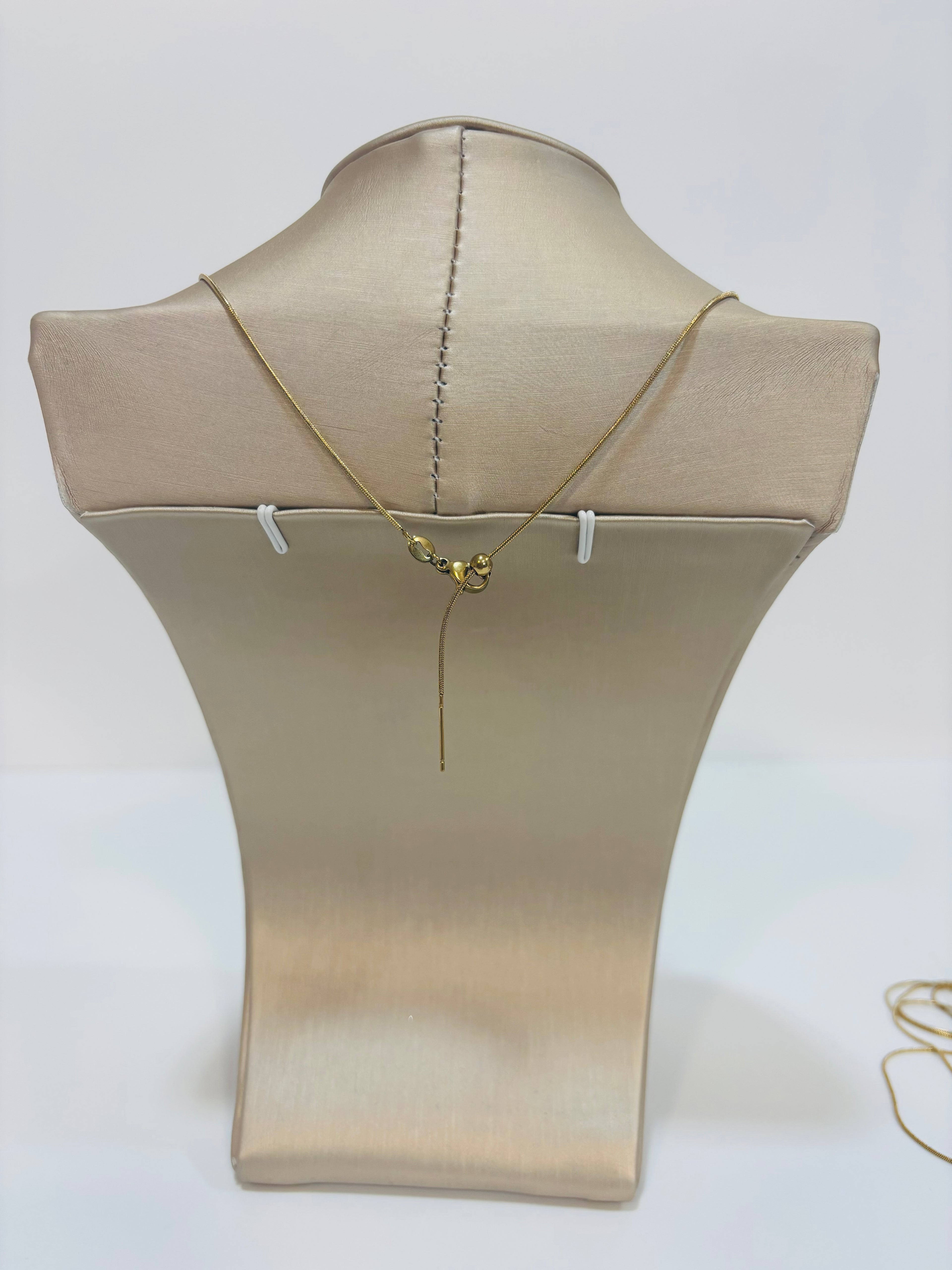 Collana lettera