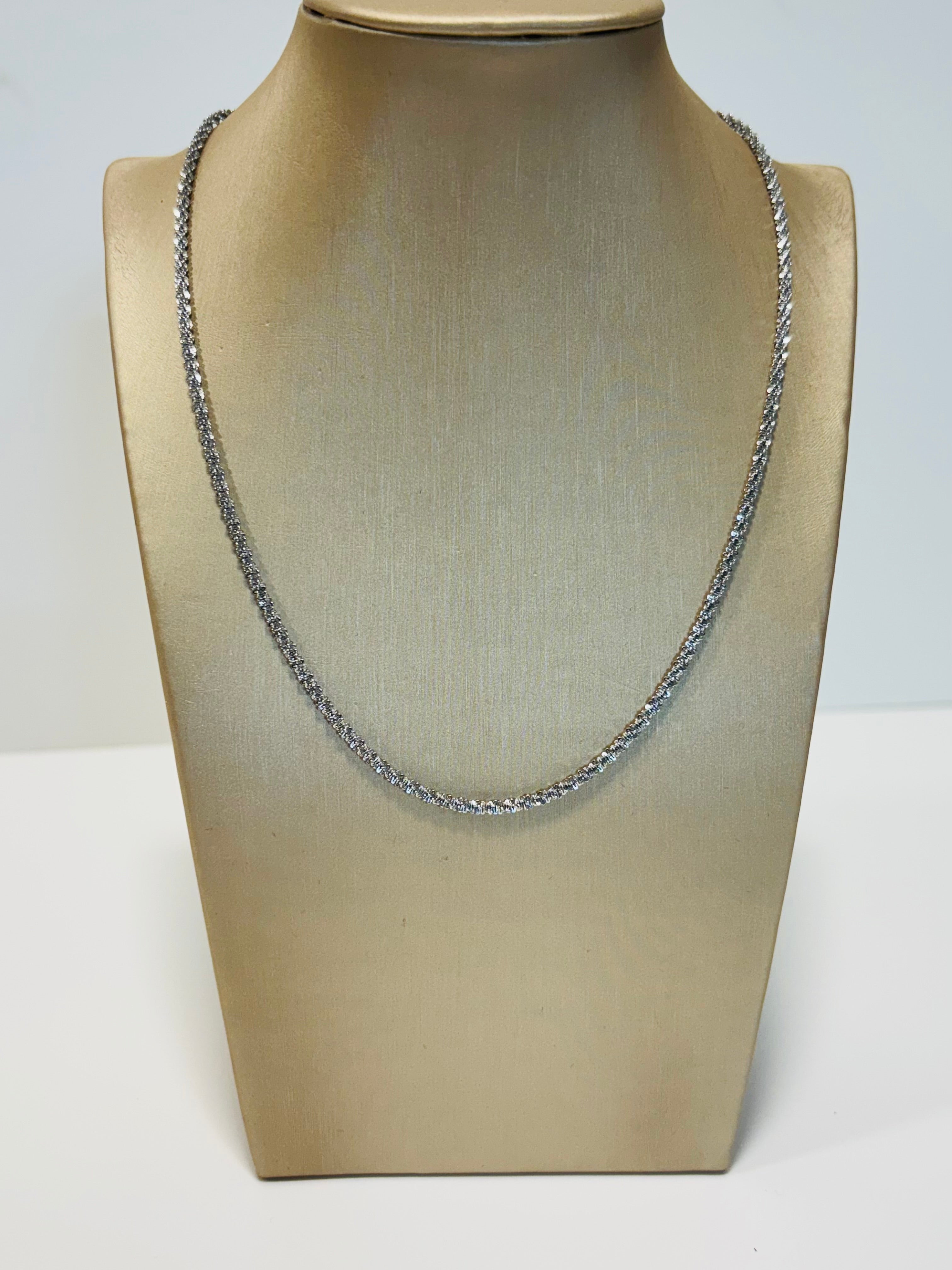 Collana filo satinata