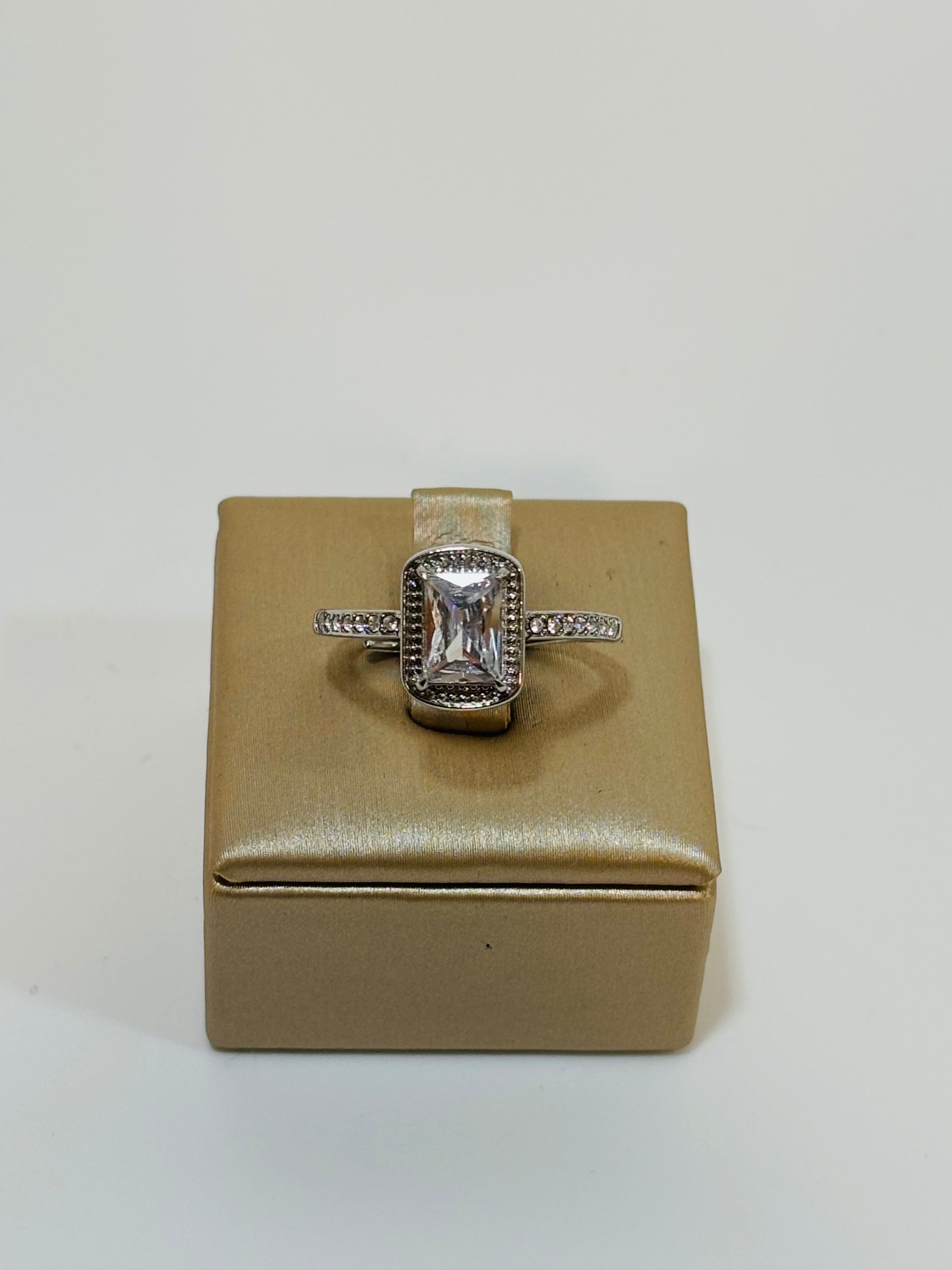 Anello gemma