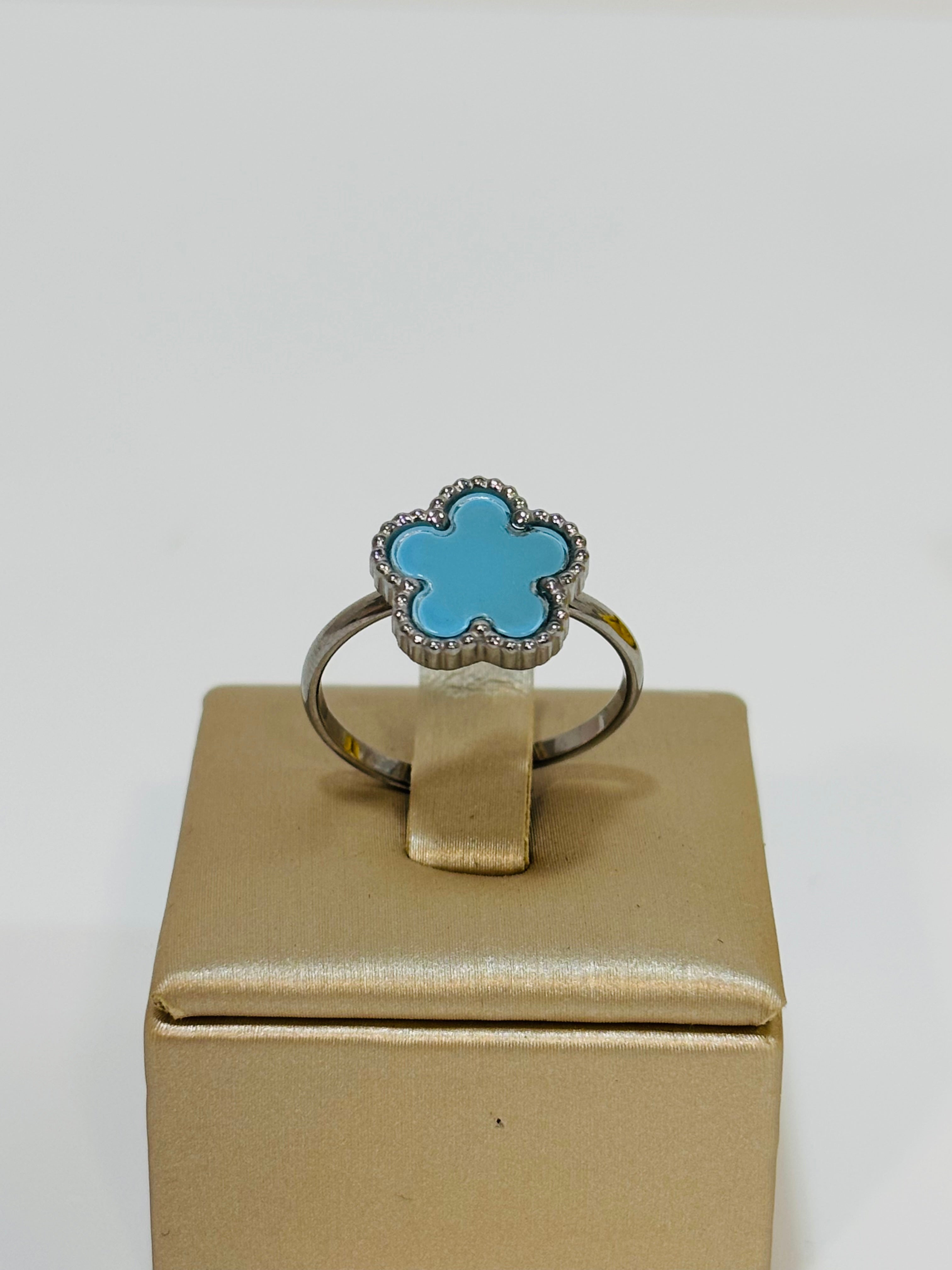 Anello quadrifoglio