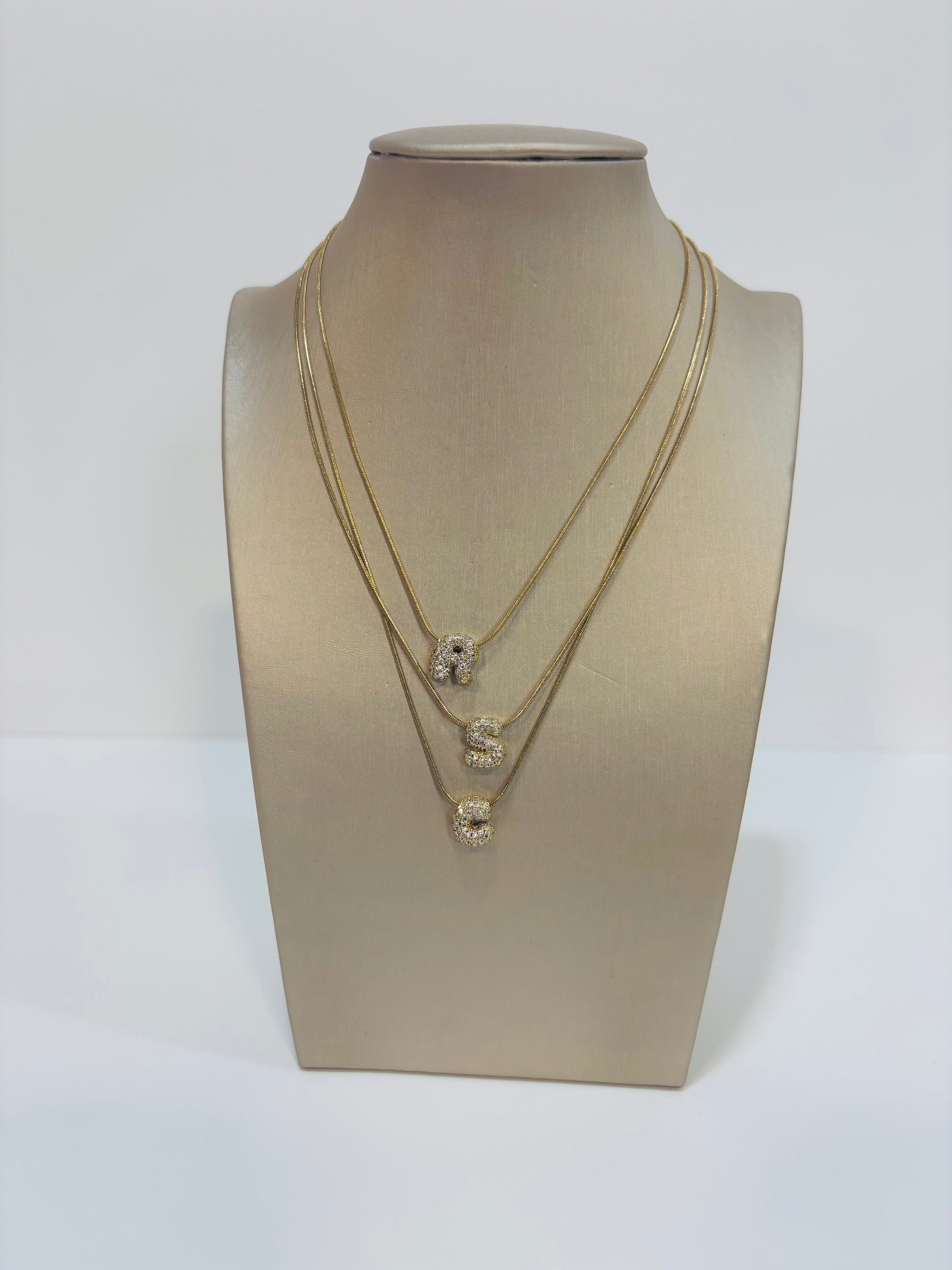 Collana lettera